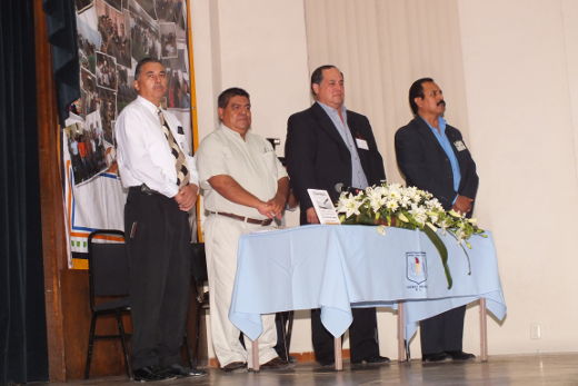 Presidium de la ceremonia de presentación