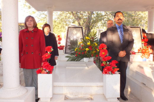 Guardia de honor del personal directivo de la Normal Pablo Livas